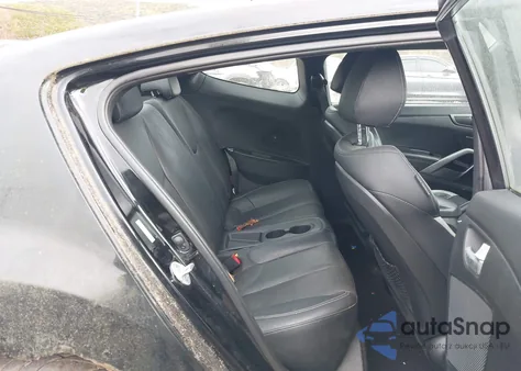 2013 Hyundai Veloster Turbo W/Black z USA, uszkodzony, nr VIN KMHTC6AE7DU161618